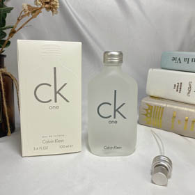 Calvin Klein CK ONE Perfume en botella blanca-3112