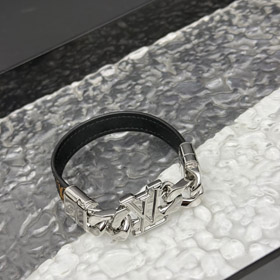 Louis Vuitton LV cuero anillo de cadena de metal con letras grabadas en ambos lados de la pulsera-38
